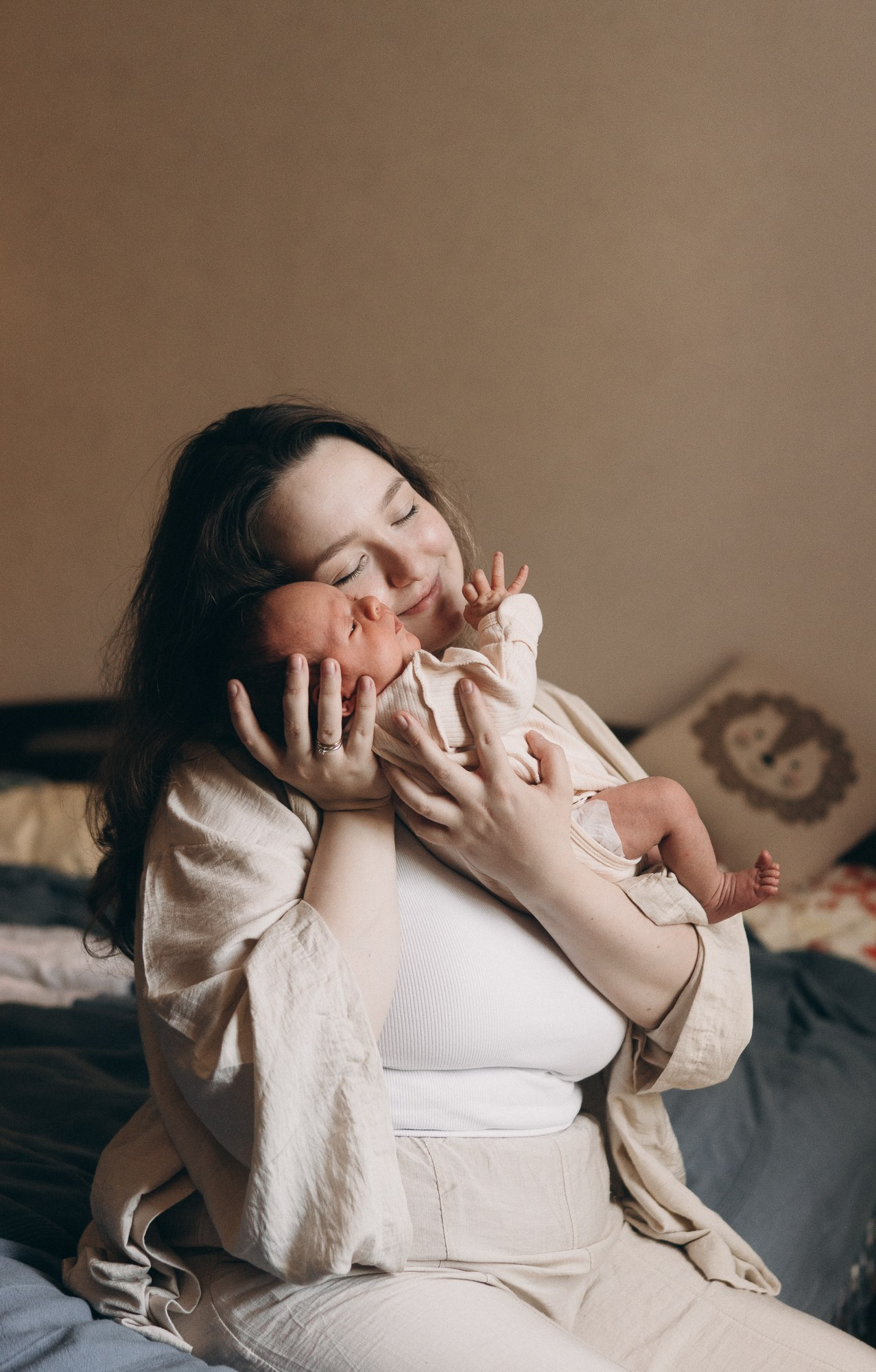 Тимофей в кругу семьи. Семейный, ньюборн фотограф, фотограф на роды в Москве, Виктория Тюльдюкова