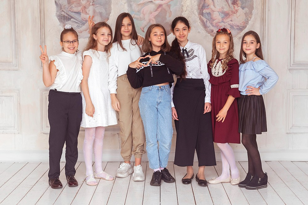 В школе. Выпускные альбомы СПБ. Фотограф в Садик и Школу