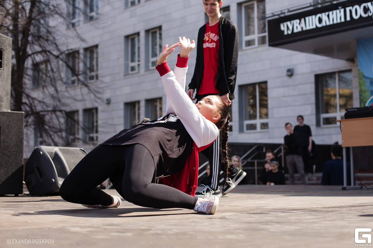 Международный день танцев. ЧГУ им И. Н. Ульянова. Фотограф в спб Александр Потапов