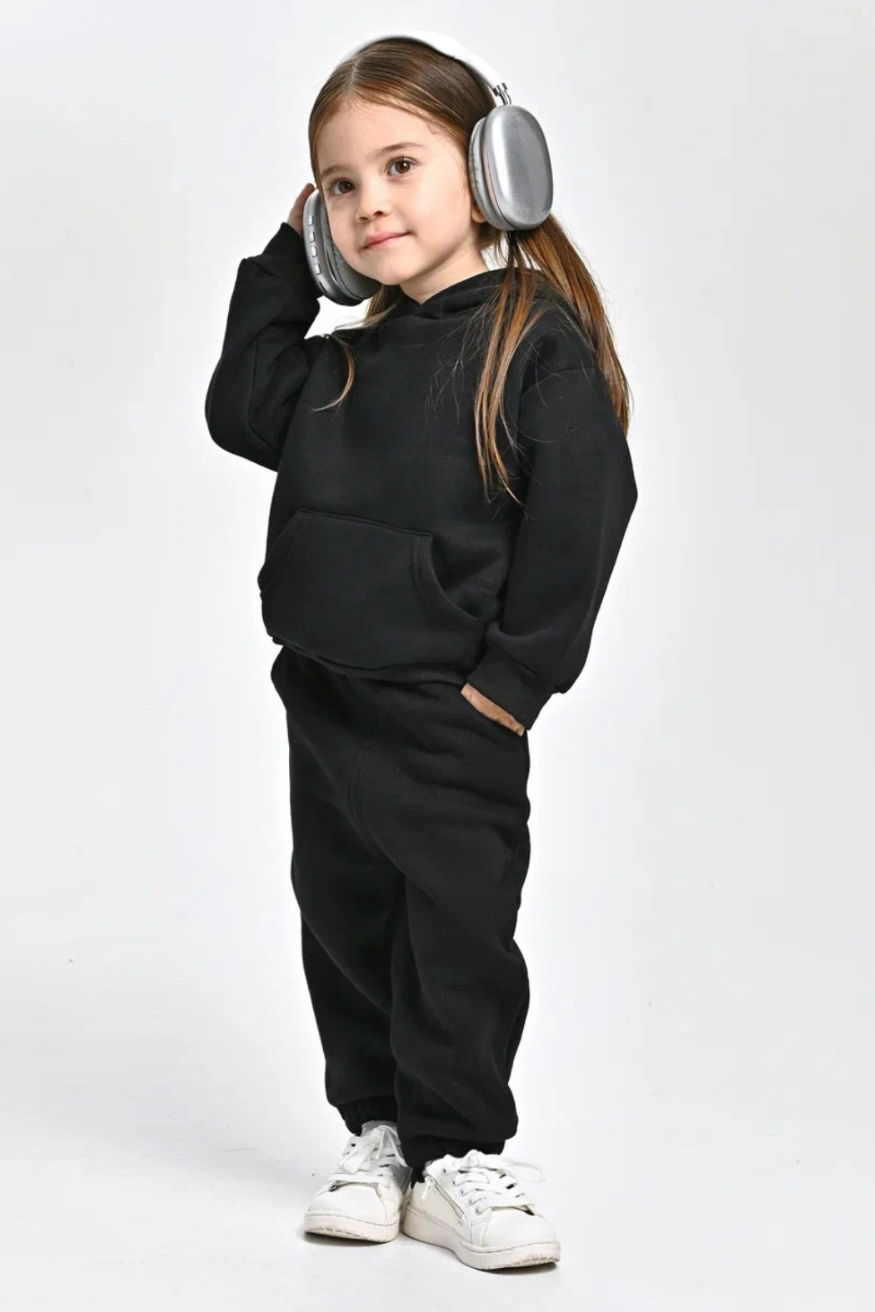 Камила И. (дети). Фото и видео продакшн в Москве — съемка для брендов и маркетплейсов