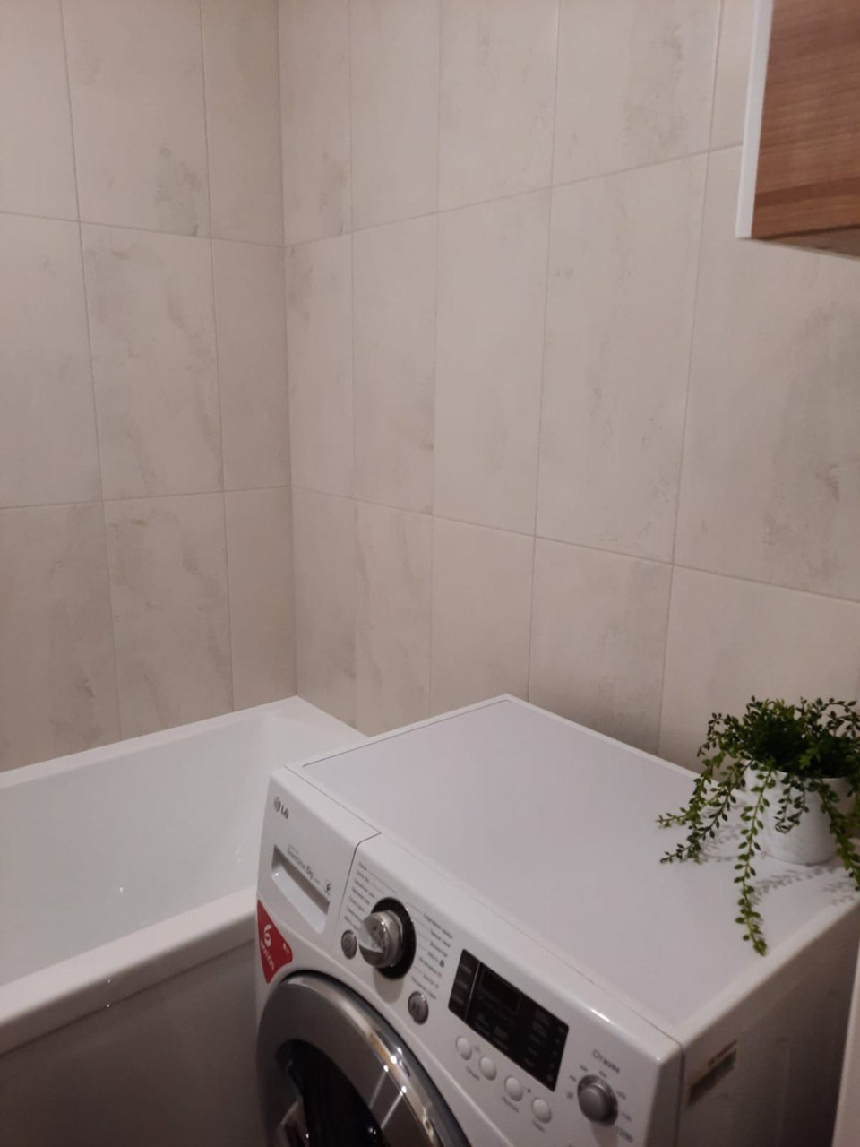 Ванная комната (ул. Кулахметова д. 15). Ремонт санузла, туалета, ванной под ключ в Казани. Укладка плитки