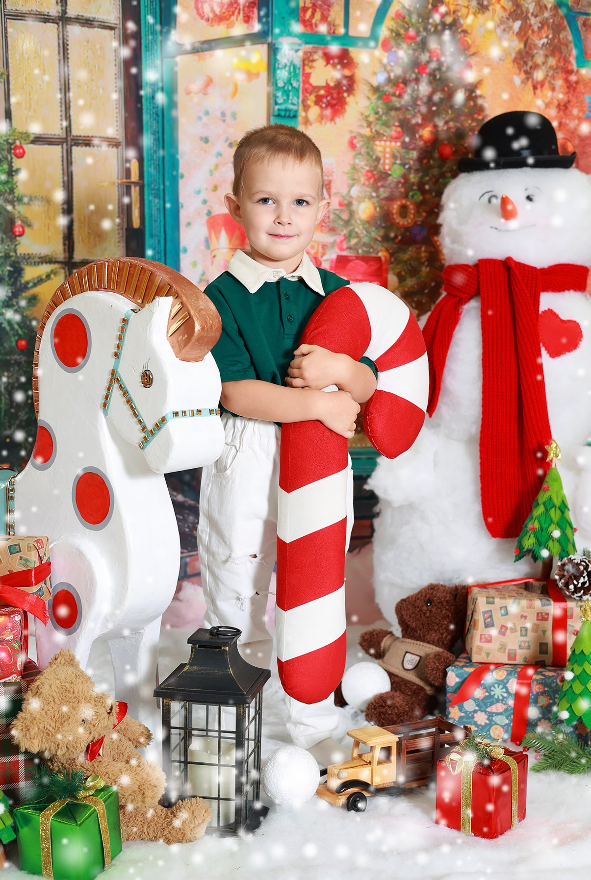 Магазин игрушек. Выпускные альбомы в Иваново в детский сад и школу. Александр и Светлана Янкины