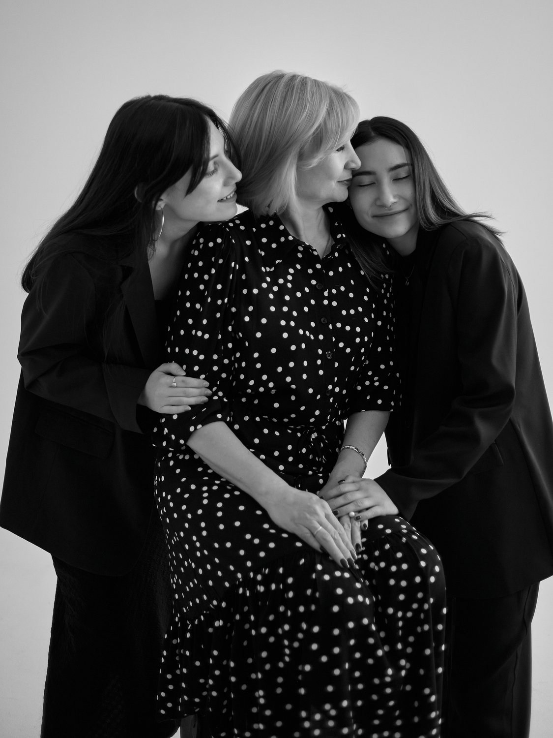 Семейная съемка в студии. Портретный фотограф в Санкт-Петербурге