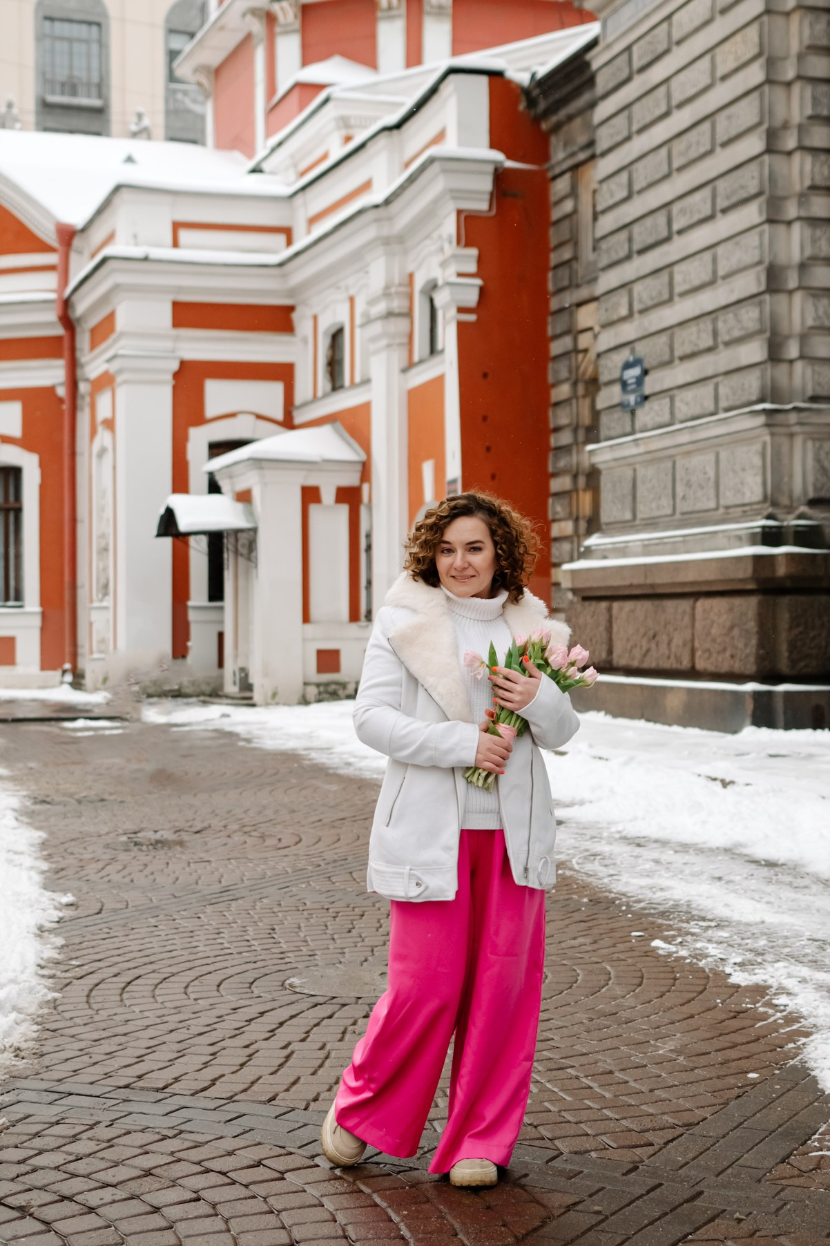 Юля с тюльпанами. Свадебный и сеейный фотограф в Санкт-Петербурге Елена Худякова
