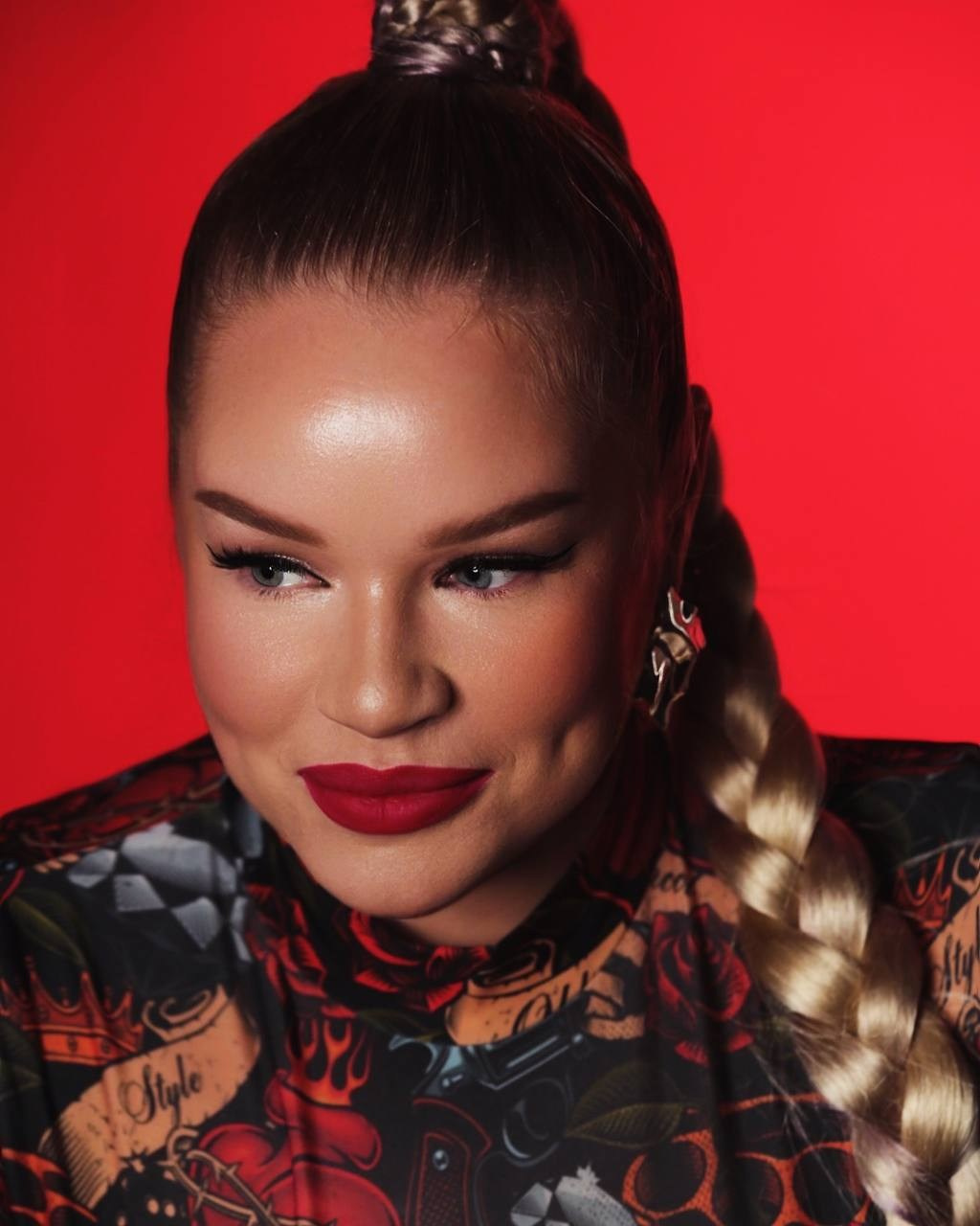 СТУДИЙНЫЕ СЪЕМКИ. Фотограф в Хабаровске готовые фото в течение 24 ч