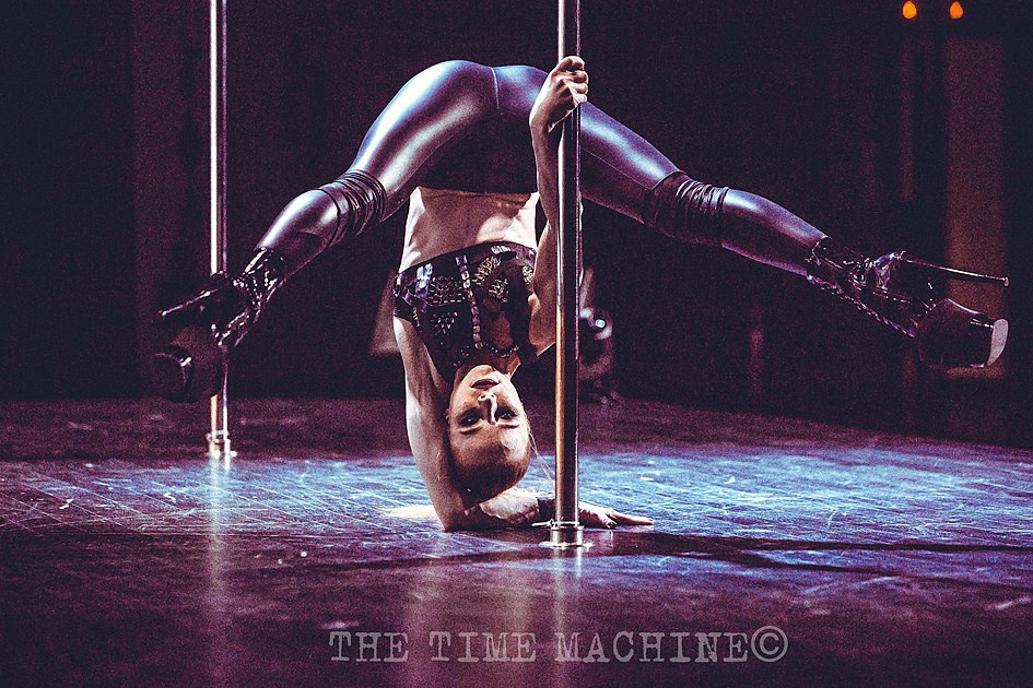 ПОЛДЭНС И ГИМНАСТИКА. Фотограф для маркетплейсов Михаил Бове