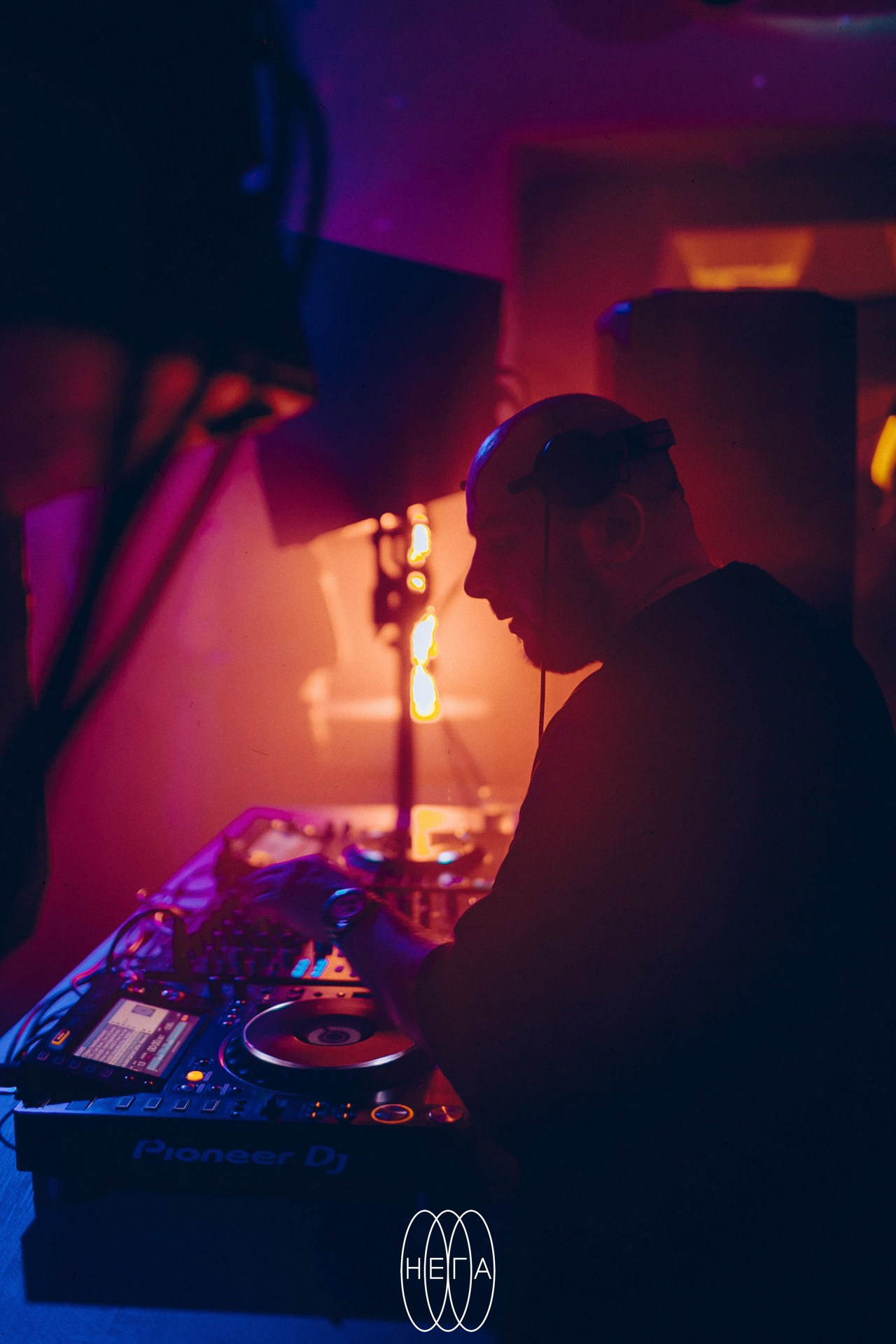 Ночная жизнь Смоленска. Фотограф | Михаил Буш Смоленск