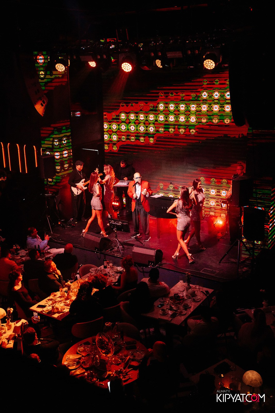 МИХАИЛ ШУФУТИНСКИЙ С СОЛЬНЫМ КОНЦЕРТОМ В QUEEN ALMATY. КИПЯТКОМ АЛМАТЫ!