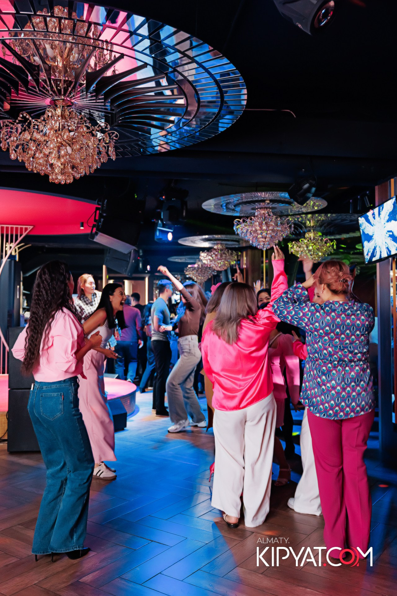 ЗАЯ НА БИС!. КИПЯТКОМ АЛМАТЫ!