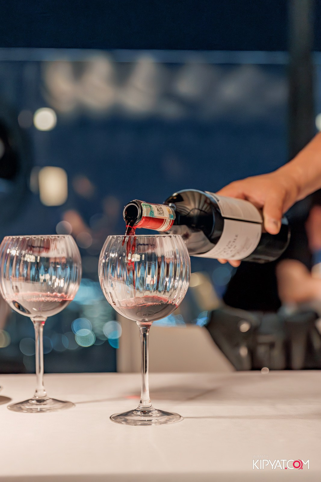 ВЫСТУПЛЕНИЕ DJ SUNQAR DJ BONI В SUNQAR BAR & RESTAURANT. КИПЯТКОМ АЛМАТЫ!