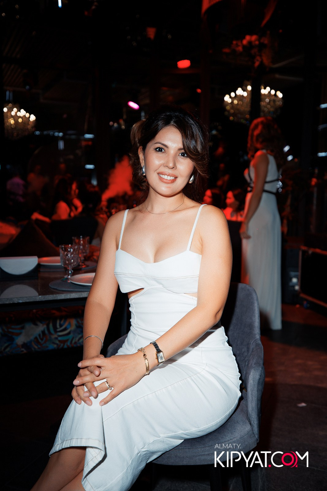 FRIENDS BAR & TERRACE. КИПЯТКОМ АЛМАТЫ!