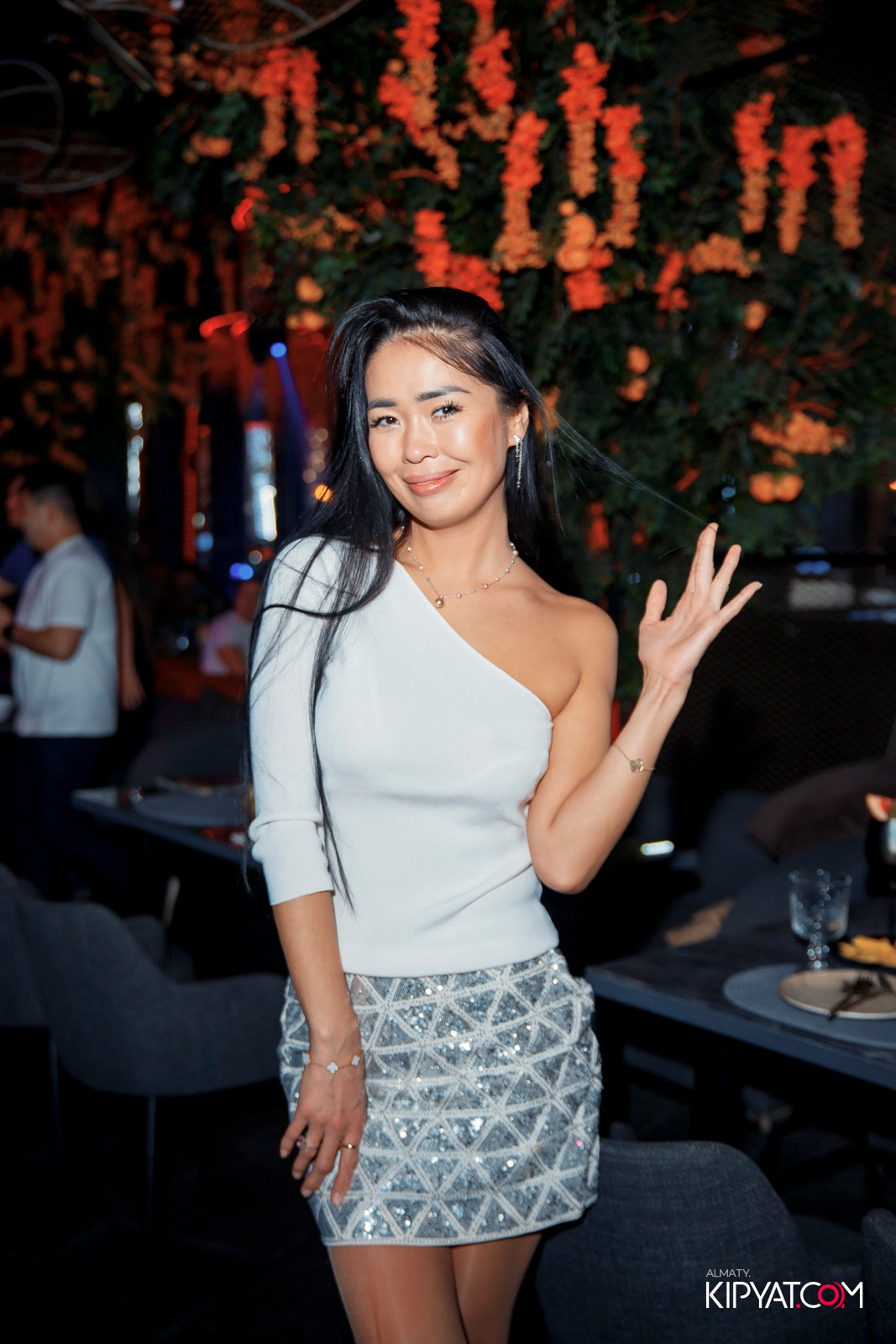 FRIENDS BAR & TERRACE. КИПЯТКОМ АЛМАТЫ! Фотосъемка мероприятий в Алматы