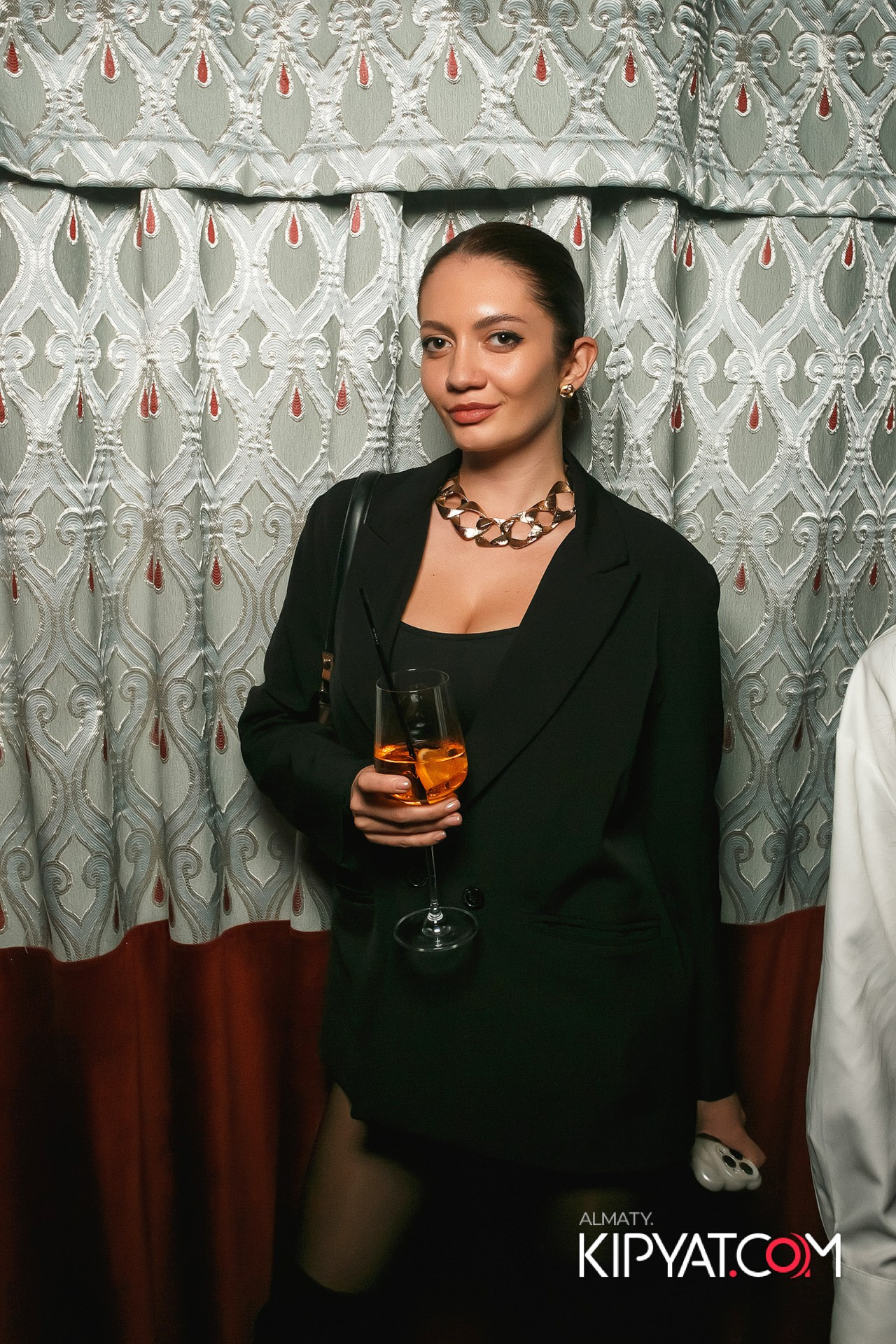 BLA BLA BAR. КИПЯТКОМ АЛМАТЫ!