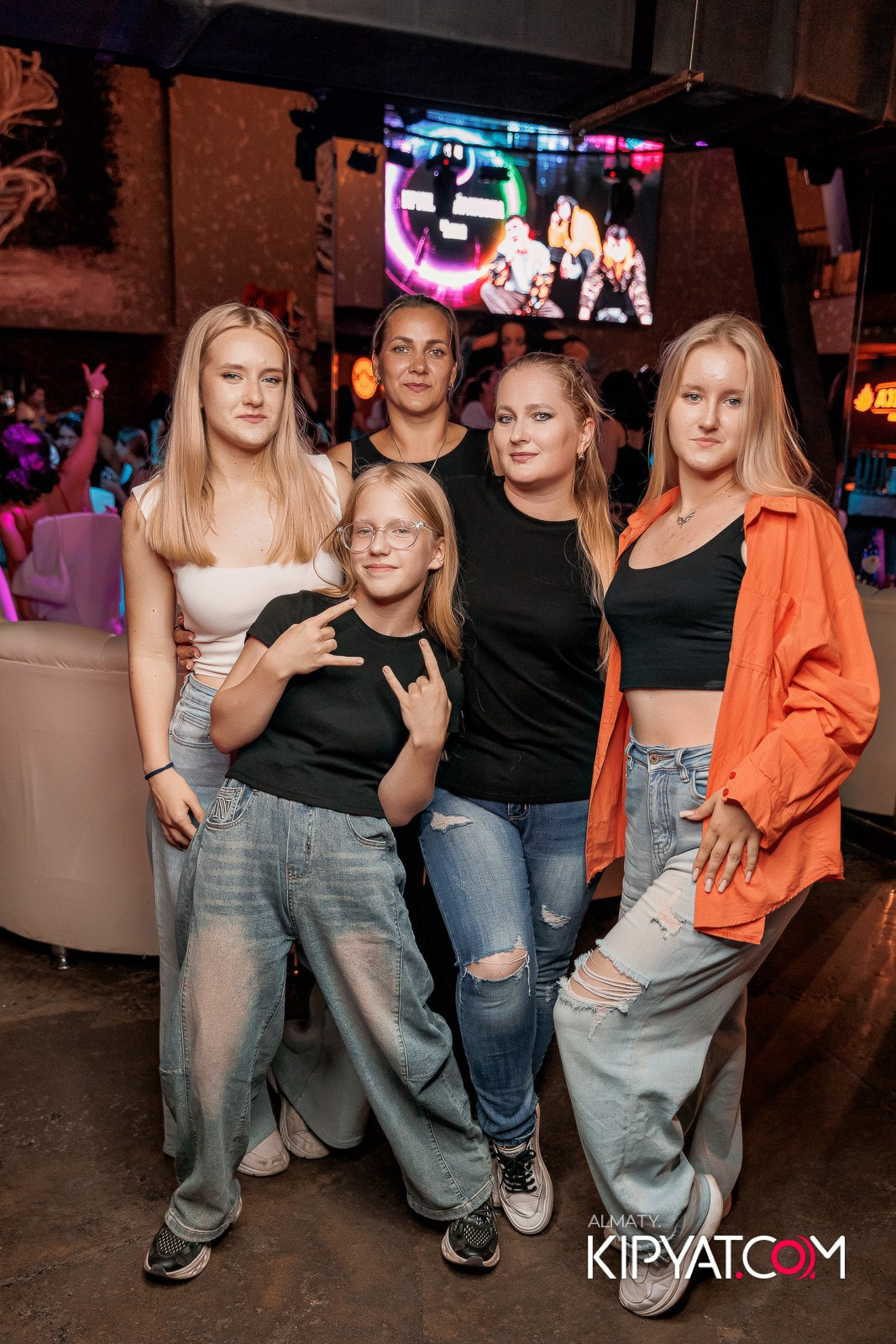 МУЗЫКАЛЬНОЕ ЛОТО В HIT RETRO. КИПЯТКОМ АЛМАТЫ!