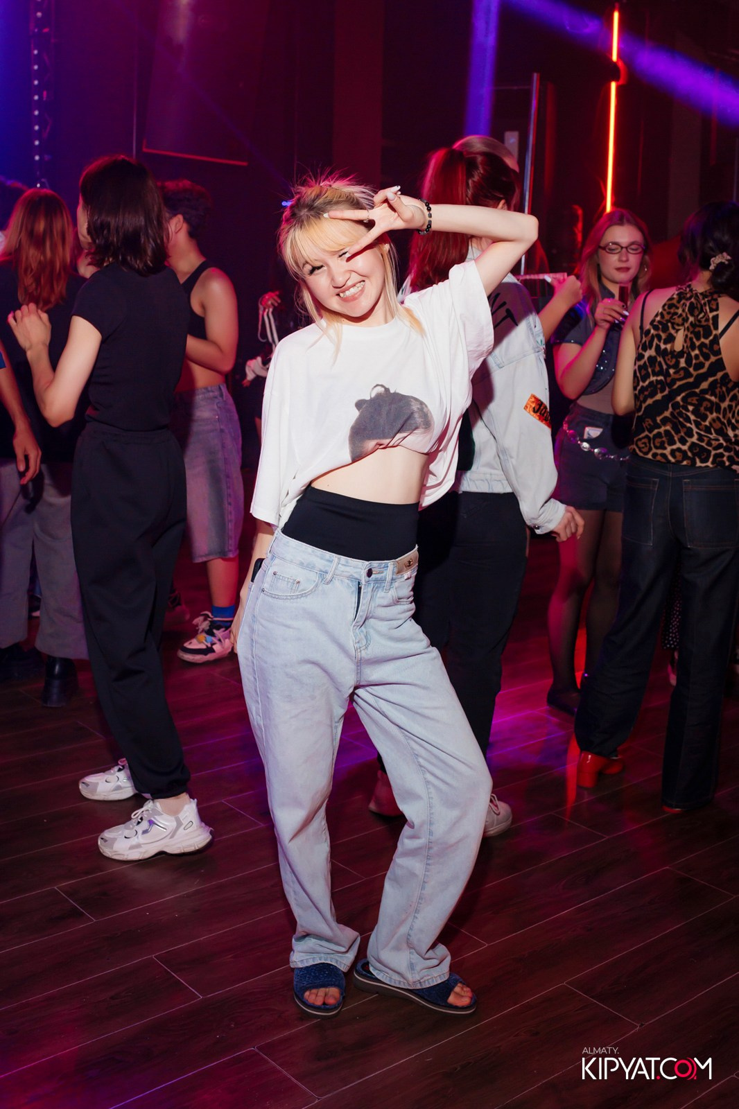 НОЧНОЙ КЛУБ ICON. КИПЯТКОМ АЛМАТЫ!