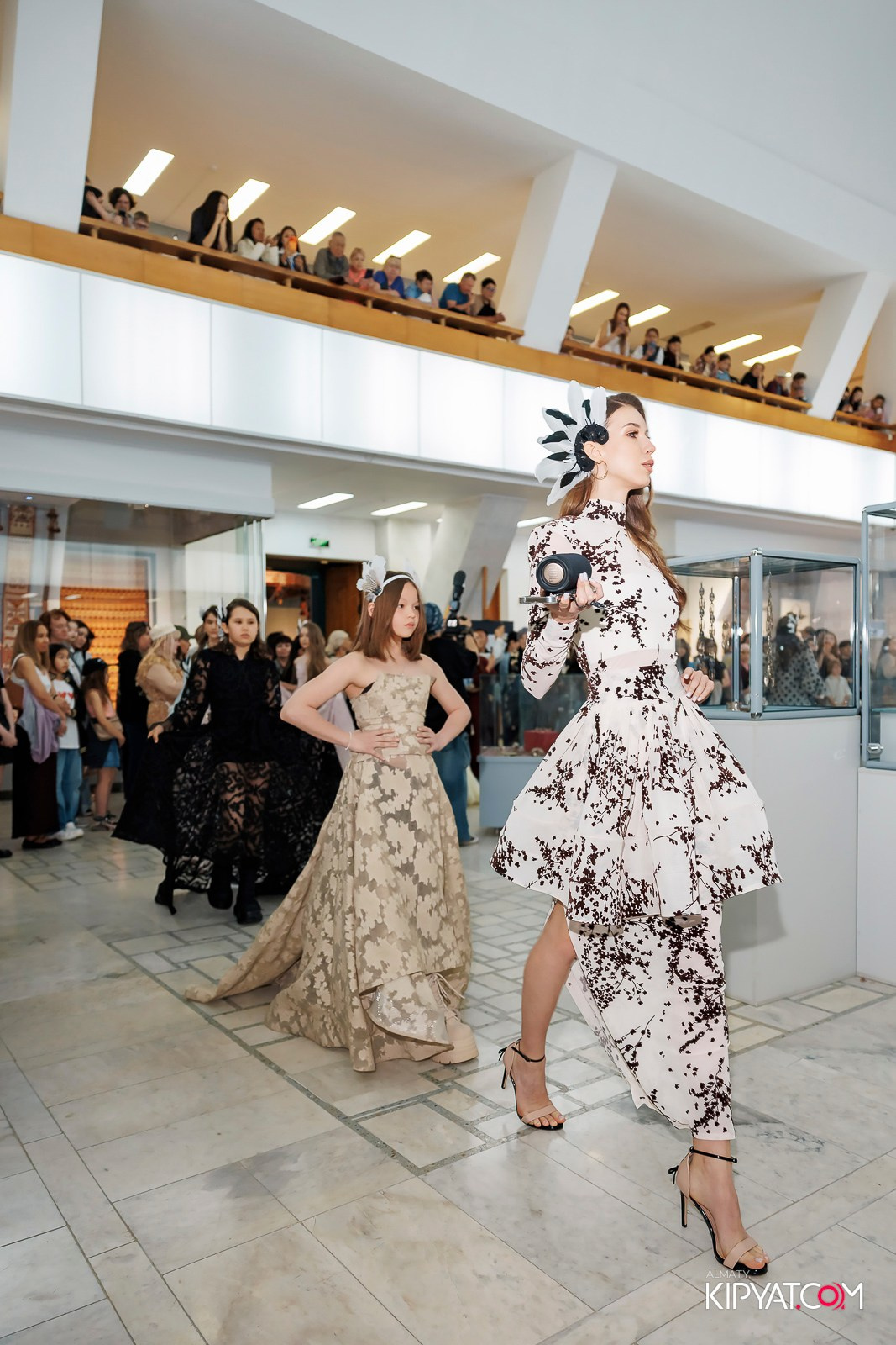 JUNIOR MODELS SHOW. ПЕРФОМАНС НОЧЬ В МУЗЕЕ. КИПЯТКОМ АЛМАТЫ! Фотосъемка мероприятий в Алматы