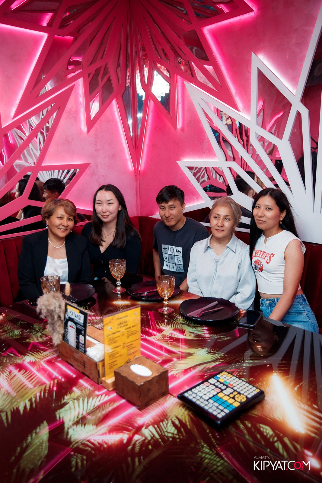 УХО И МЕДВЕДЬ НА ГАГАРИНА. КИПЯТКОМ АЛМАТЫ!