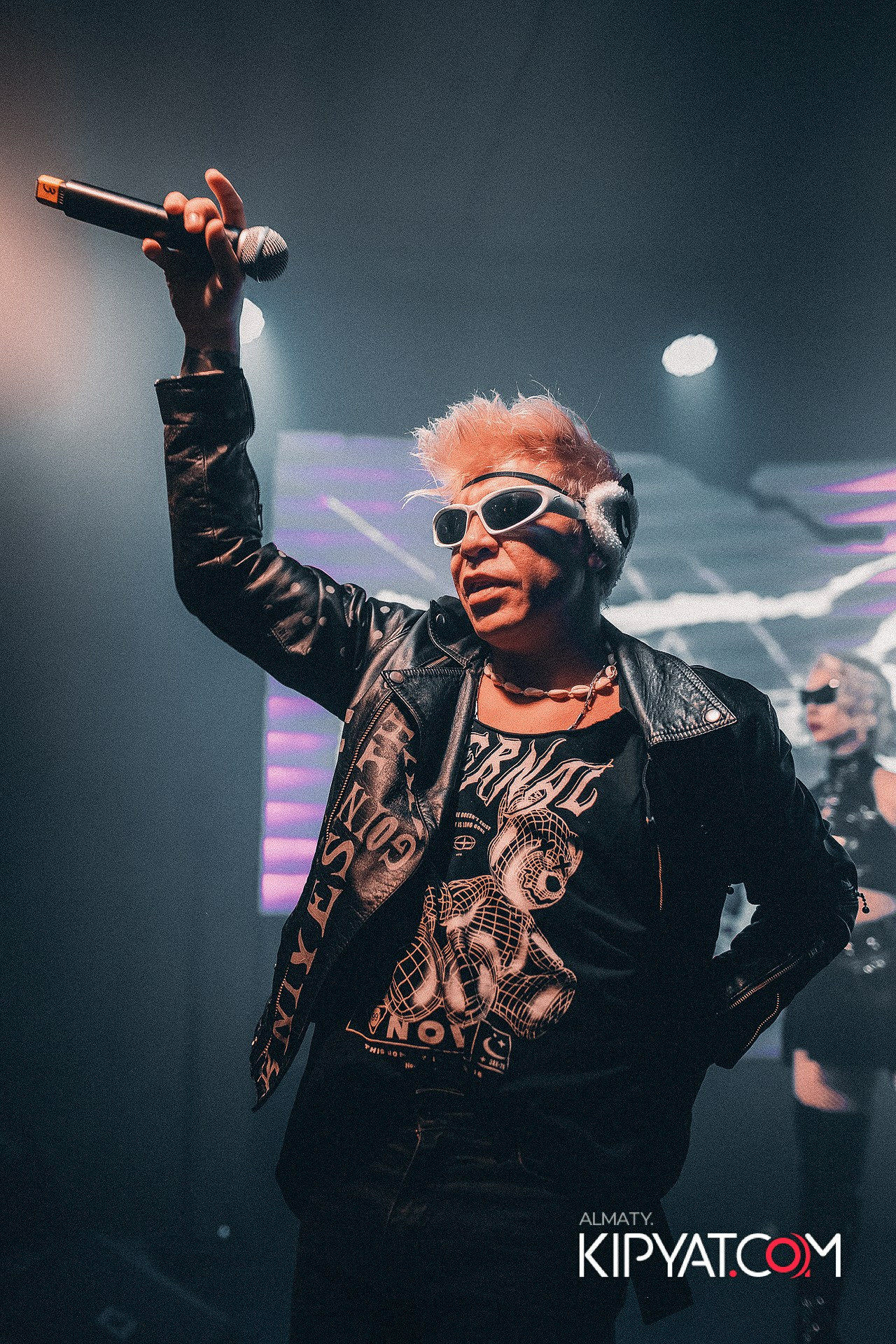 QUEST PISTOLS В РЕСТОРАНЕ NINO. КИПЯТКОМ АЛМАТЫ!