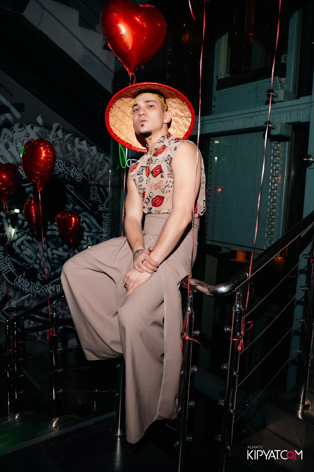 ДОРОГАЯ, Я НЕ ПИЛ. КИПЯТКОМ АЛМАТЫ!