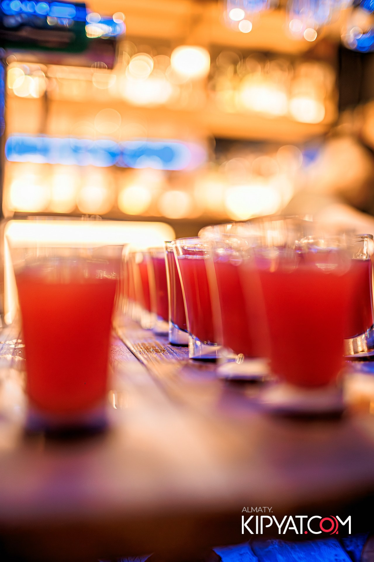 ШАШЛЫКОФФ. КИПЯТКОМ АЛМАТЫ!