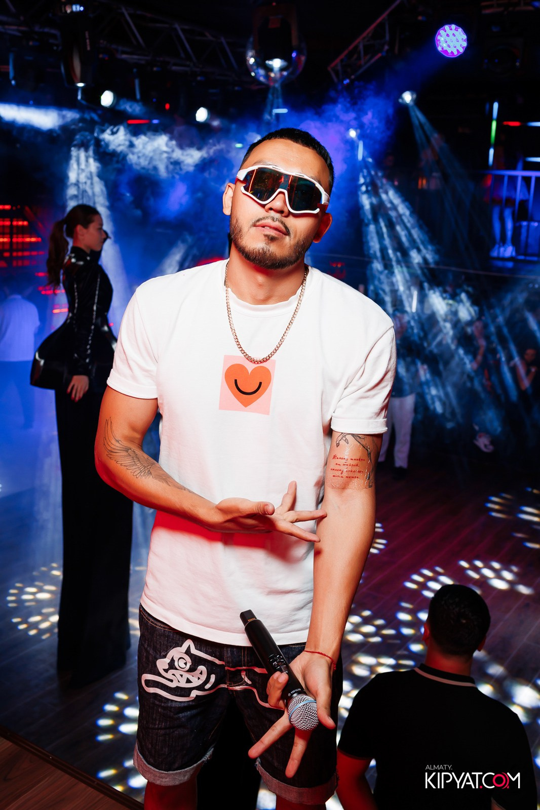 НОЧНОЙ КЛУБ ICON. КИПЯТКОМ АЛМАТЫ!