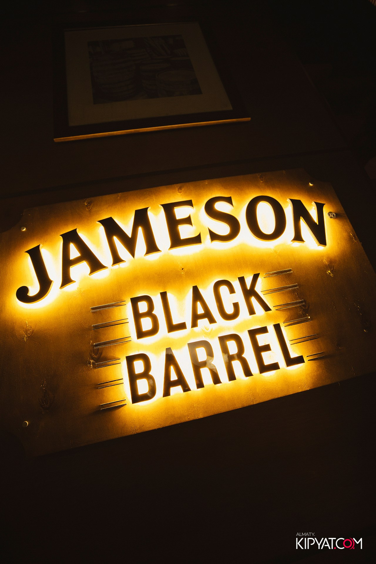 РЕСТО-БАР СКАНДАЛИСТЪ. КИПЯТКОМ АЛМАТЫ! Фотосъемка мероприятий в Алматы