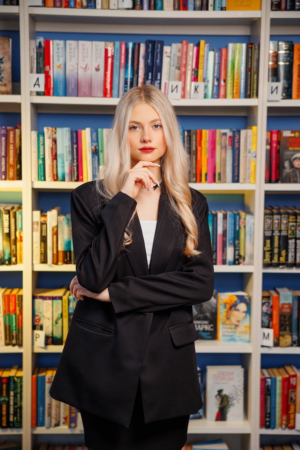 Выпускные альбомы для 9 класса Боготол. СИГМА | Студия выпускных альбомов Красноярск