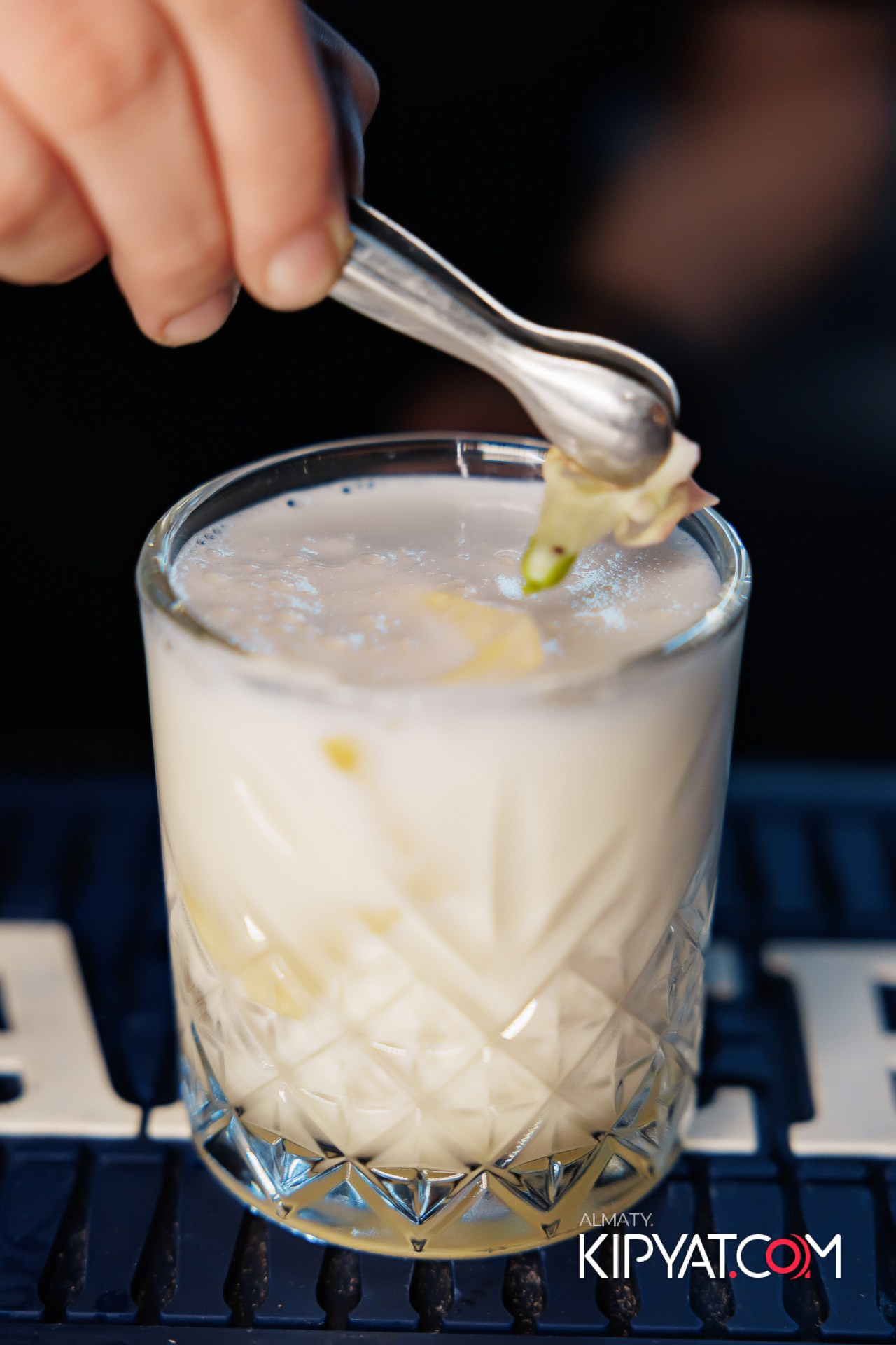 ЗАЯ, НА БИС!. КИПЯТКОМ АЛМАТЫ!