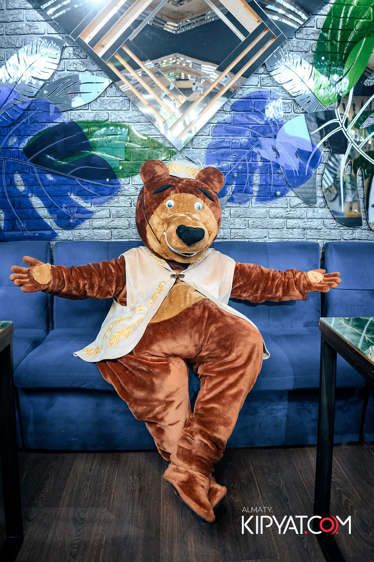 УХО И МЕДВЕДЬ НА ГАГАРИНА. КИПЯТКОМ АЛМАТЫ!