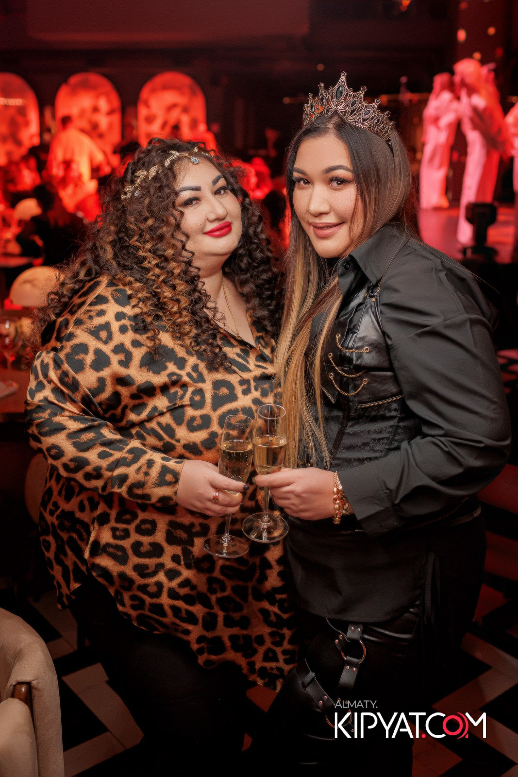 QUEEN. КИПЯТКОМ АЛМАТЫ!