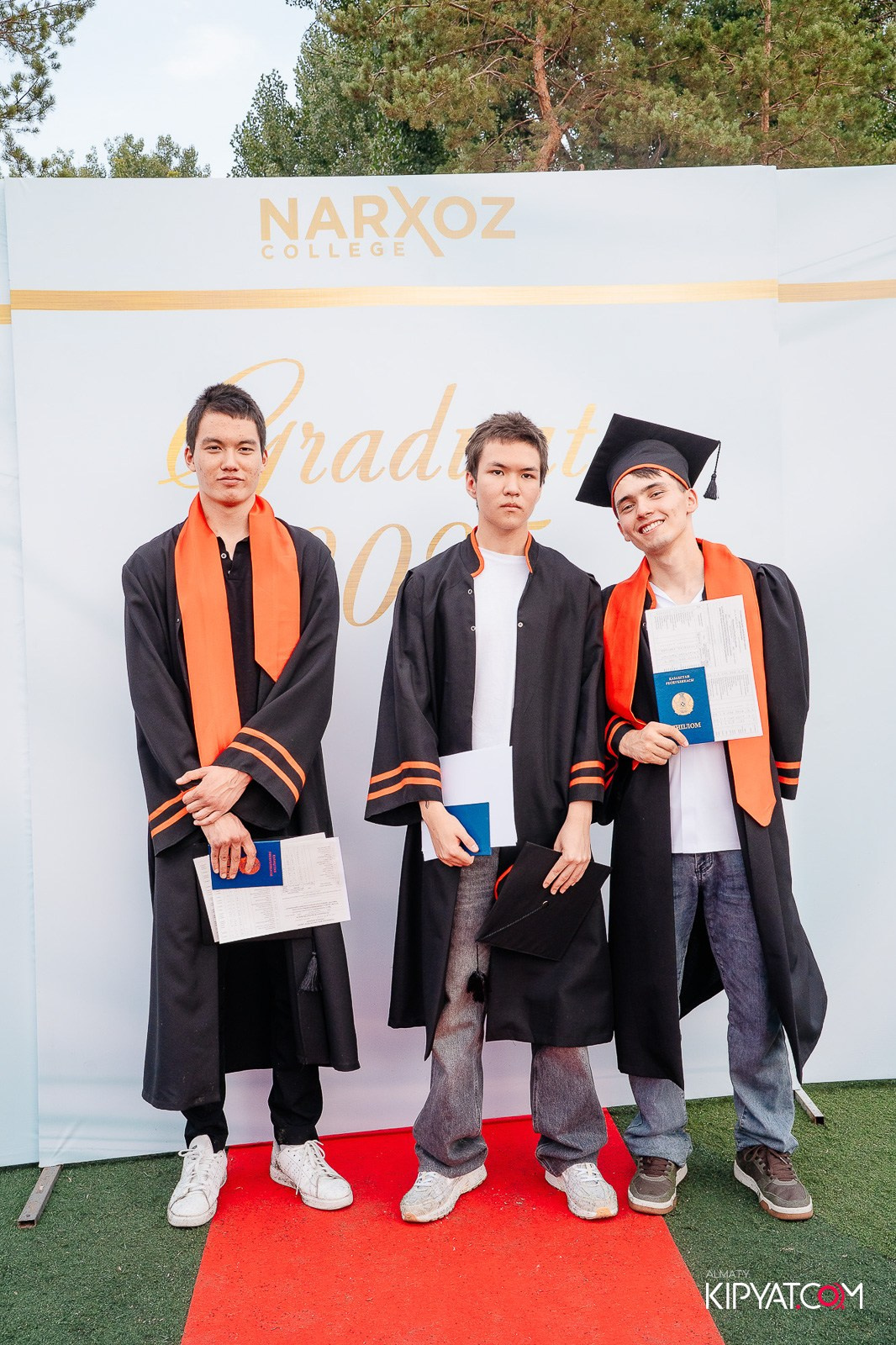 ВРУЧЕНИЕ ДИПЛОМОВ — НАРХОЗ КОЛЛЕДЖ. Part 1. КИПЯТКОМ АЛМАТЫ!