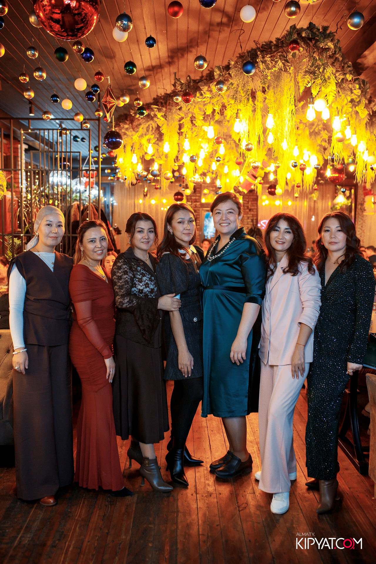 КАФЕ ЖАСМИН НА МОМЫШУЛЫ. КИПЯТКОМ АЛМАТЫ! Фотосъемка мероприятий в Алматы