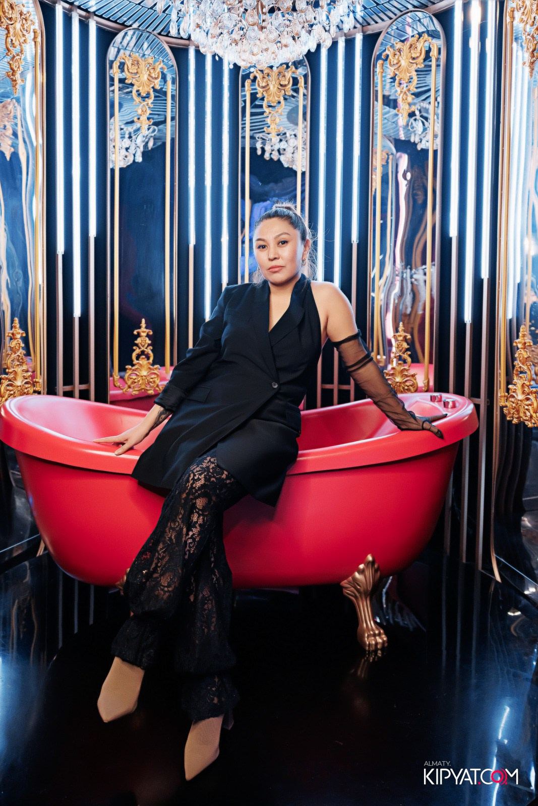 ЗАЯ, НА БИС. КИПЯТКОМ АЛМАТЫ!