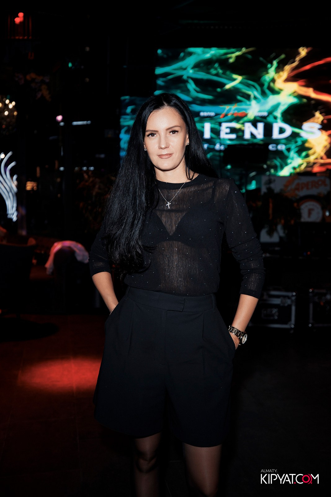 FRIENDS BAR & TERRACE. КИПЯТКОМ АЛМАТЫ!