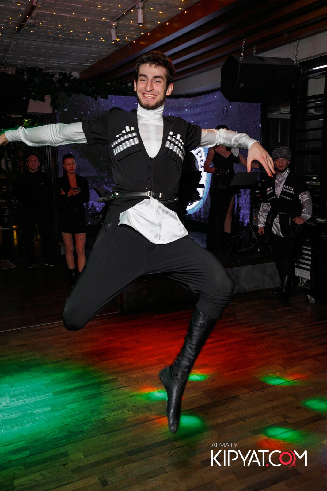 ВАХТАНГУРИ. КИПЯТКОМ АЛМАТЫ!