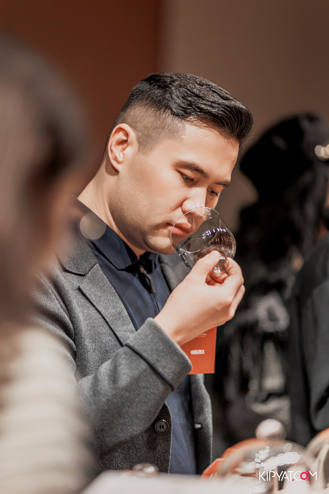 ОТКРЫТИЕ ПАРФЮМЕРНОГО ДОМА MAISON PERFUME. КИПЯТКОМ АЛМАТЫ!