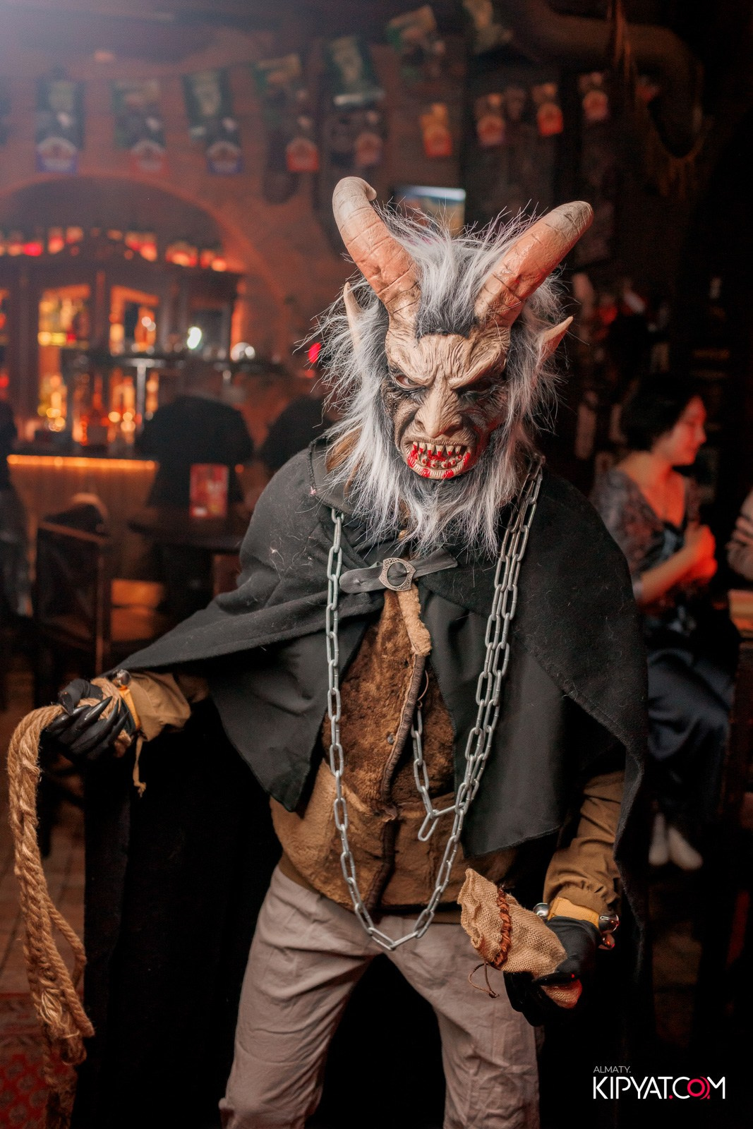 MERRY CREEPYSTMASS AND SPOOKY NEW YEAR — QUEEN OF THE DARKNESS BAR. КИПЯТКОМ АЛМАТЫ!