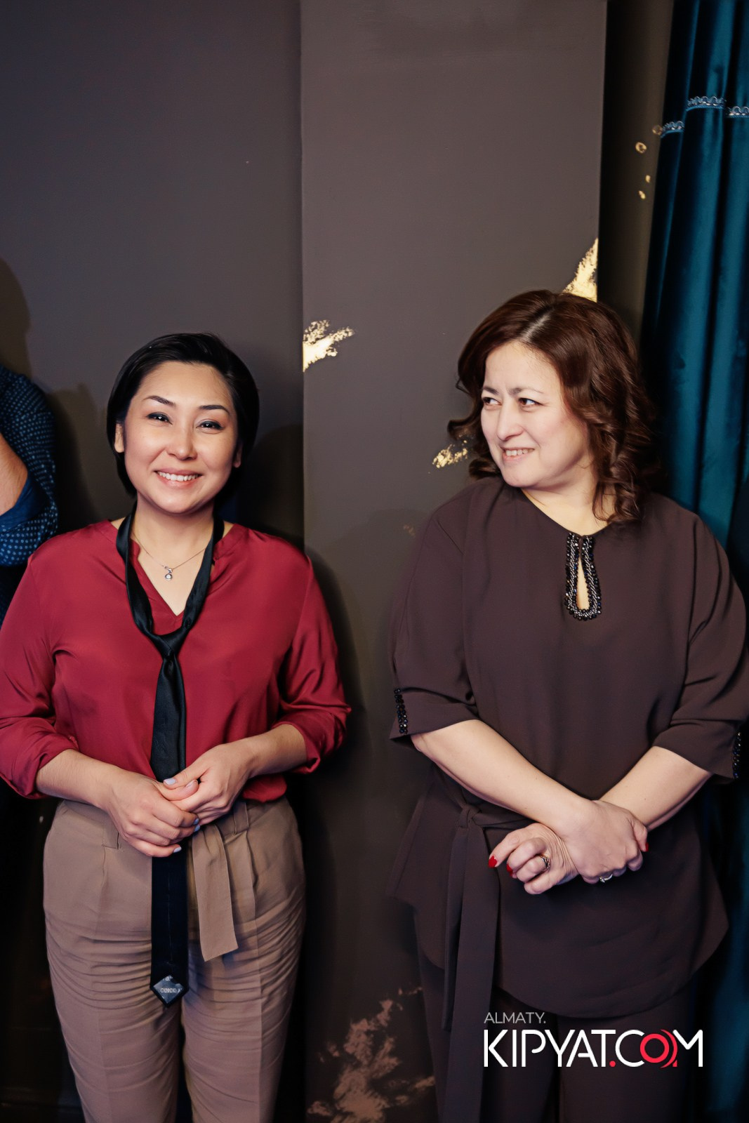 OBLAKO LOUNGE BAR. КИПЯТКОМ АЛМАТЫ!