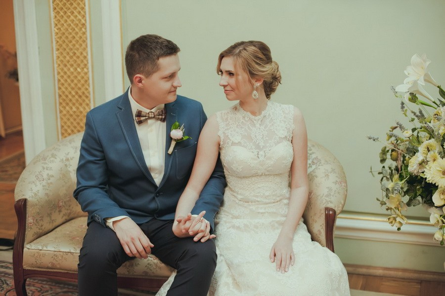 Свадебная прогулка по Санкт-Петербургу. Фотограф крещение венчание в Петербурге! Помогает подобрать храм и посоветовал душевного батюшку в СПб