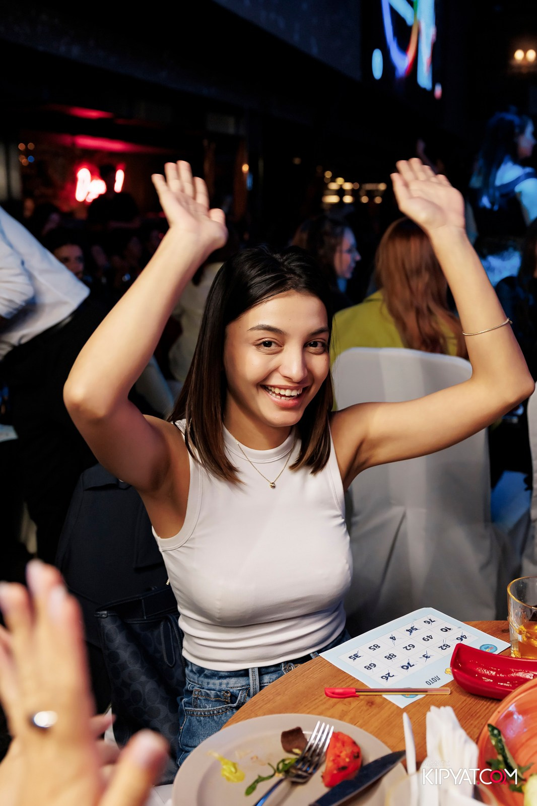 МУЗЫКАЛЬНОЕ ЛОТО В HIT RETRO. КИПЯТКОМ АЛМАТЫ!