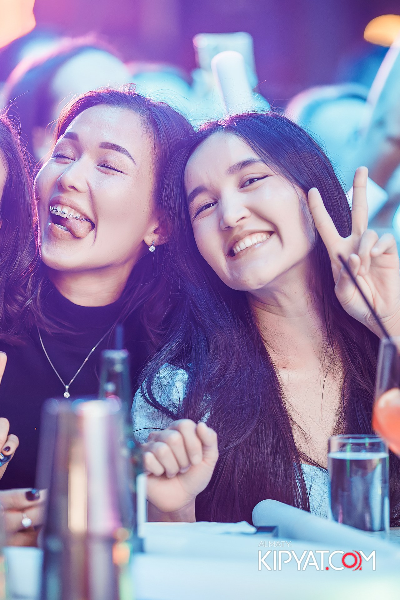 SANTA BARBARA — ВЫСТУПЛЕНИЕ ГРУППЫ REFLEX. КИПЯТКОМ АЛМАТЫ!