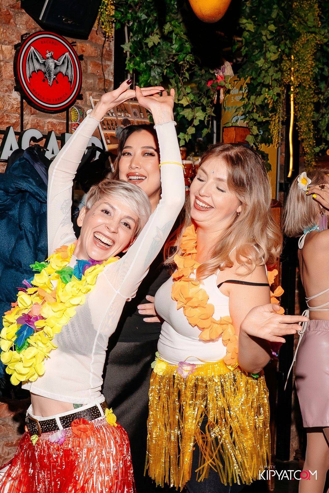 RE: SET. КИПЯТКОМ АЛМАТЫ! Фотосъемка мероприятий в Алматы