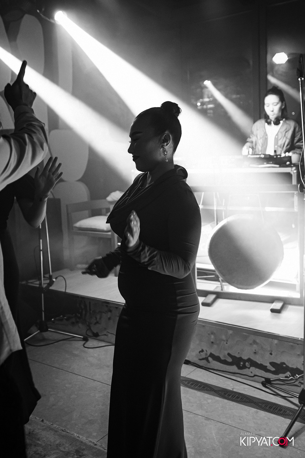 EDEN BAR & RESTAURANT. КИПЯТКОМ АЛМАТЫ!