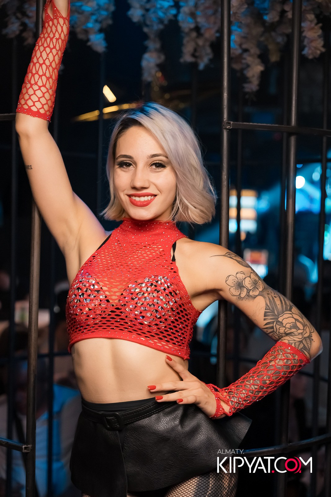 UYAT EMES BAR. КИПЯТКОМ АЛМАТЫ!