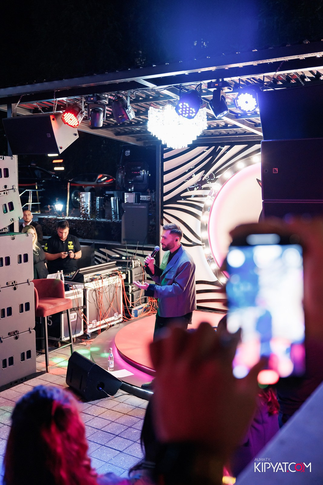 НОДАР РЕВИЯ В «ЗАЯ, НА БИС». КИПЯТКОМ АЛМАТЫ!