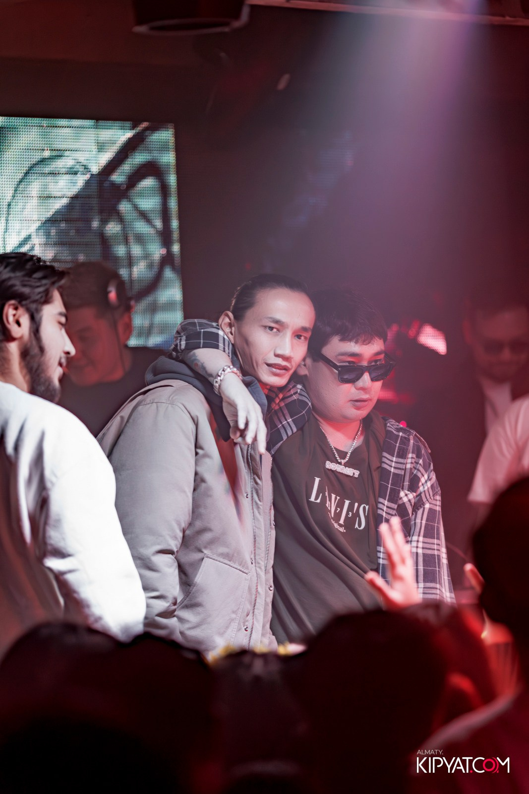 BHB. КИПЯТКОМ АЛМАТЫ!