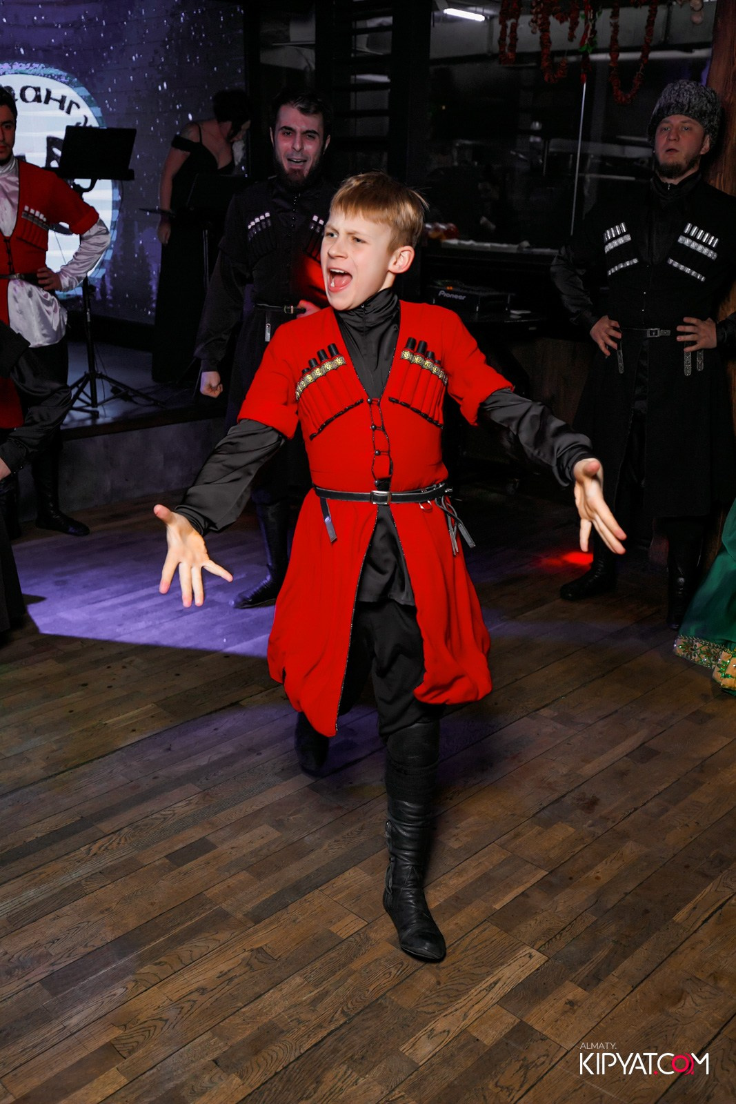 ВАХТАНГУРИ. КИПЯТКОМ АЛМАТЫ!