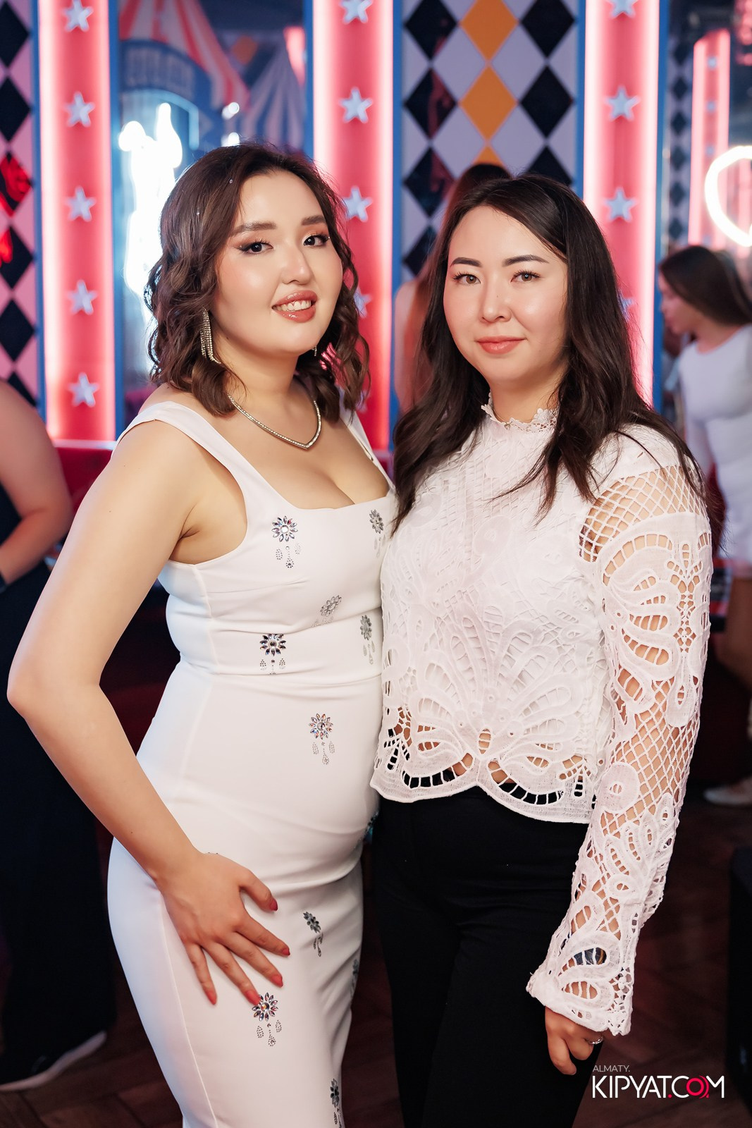 ЗАЯ, НА БИС. КИПЯТКОМ АЛМАТЫ!