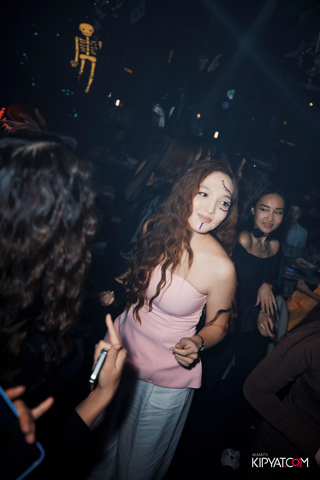 FRIENDS BSR & TERRACE. КИПЯТКОМ АЛМАТЫ!