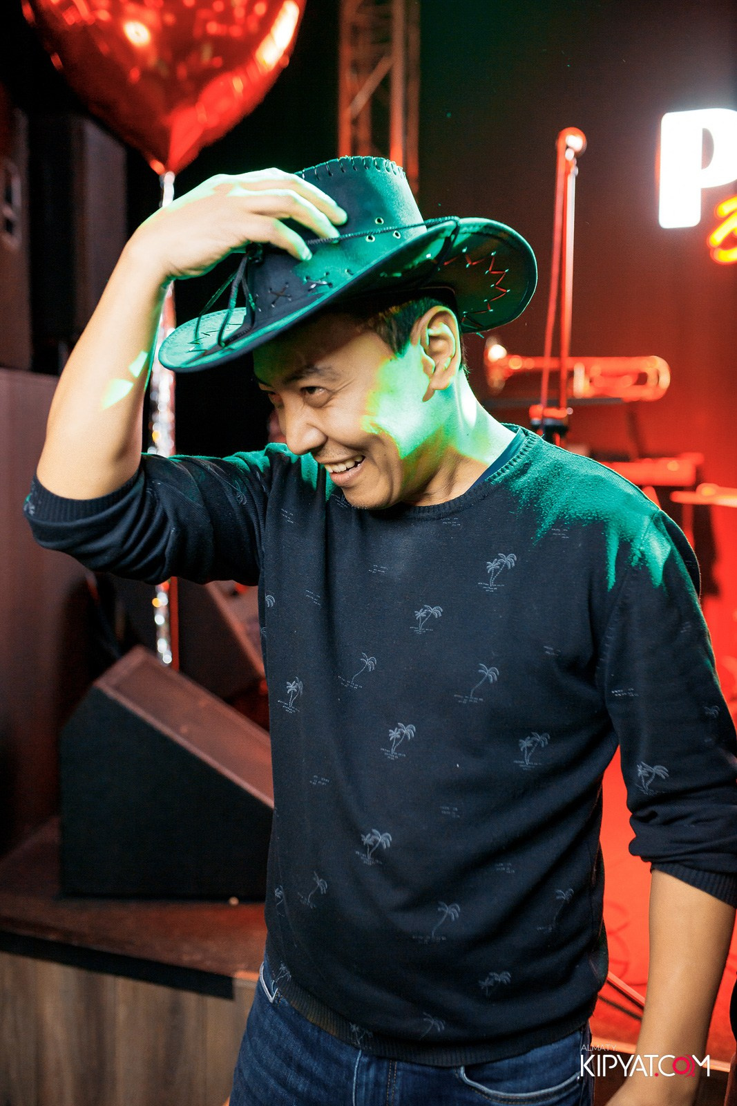 ПИНТА НА ДОСТЫК. КИПЯТКОМ АЛМАТЫ!